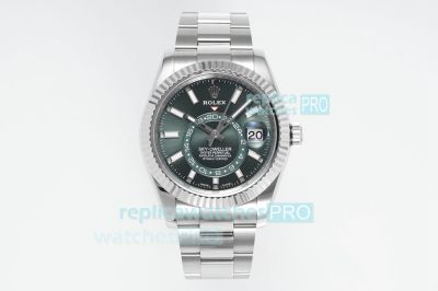 ZF Factory Replica Rolex Sky-Dweller Green Dial Men's 42MM Swiss 9002 Watch
